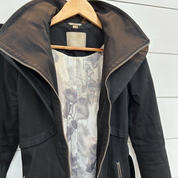 Soya & Kyo Trenchcoat - Picture 2 of 4